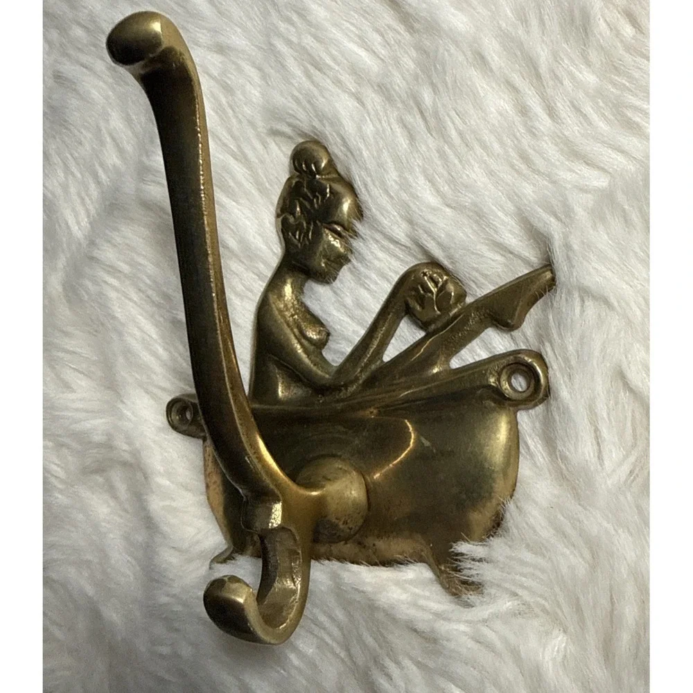 Vintage Brass Wall Hook Woman Bathtub Gold Bathroom Bathe Hollywood Regency Deco